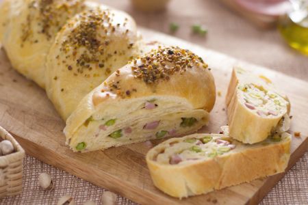 Pan trenzado relleno