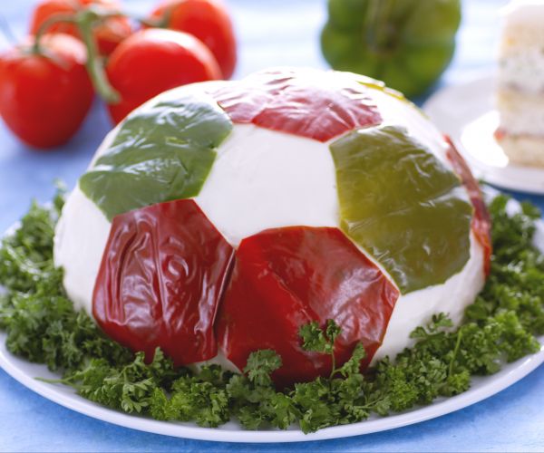 Tarta salada en forma de balón fácil y espectacular