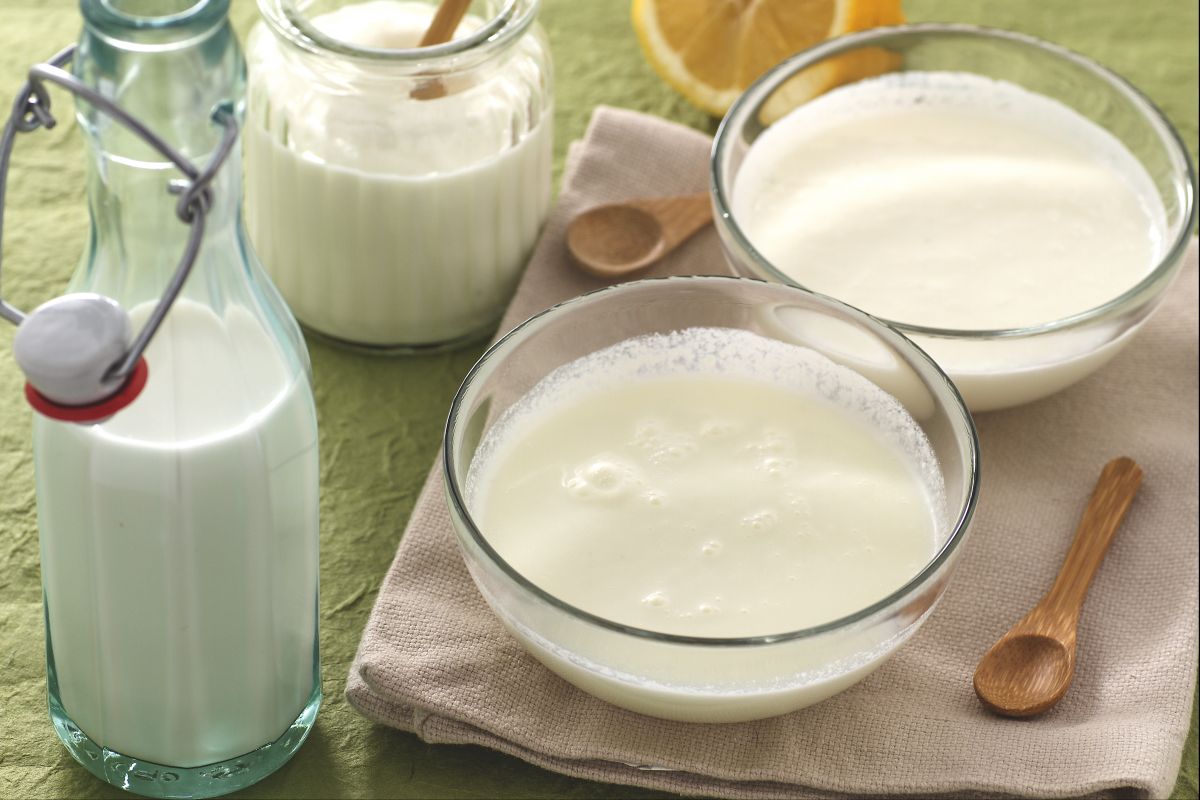 Cómo hacer el suero de mantequilla