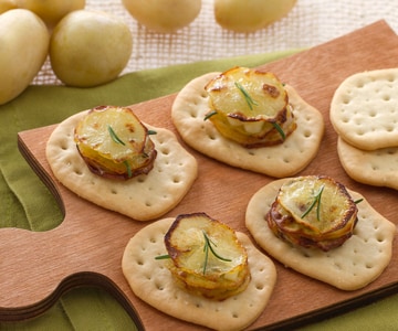 Torre de patatas sobre aplastada