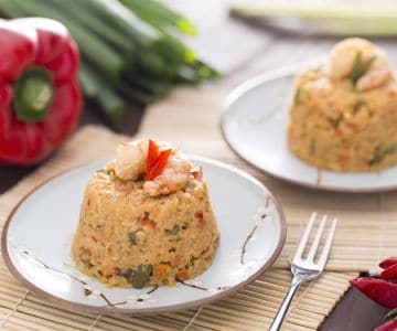 Arroz salteado con gambas y anacardos