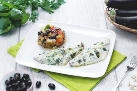 Dorada a las hierbas con caponata