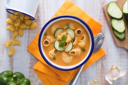 Pasta fría al gazpacho