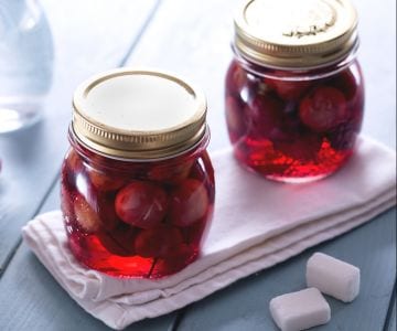 Cerezas en aguardiente