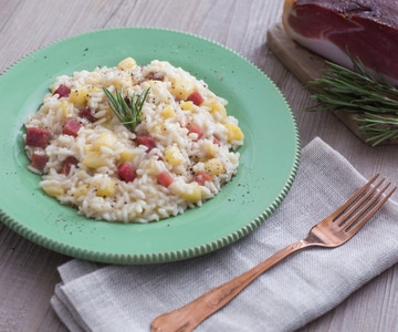 Risotto con manzanas y speck