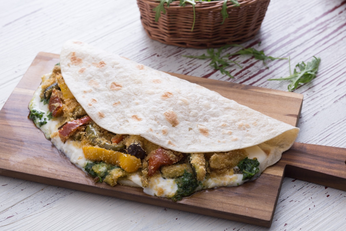 Piadina con verduras gratinadas