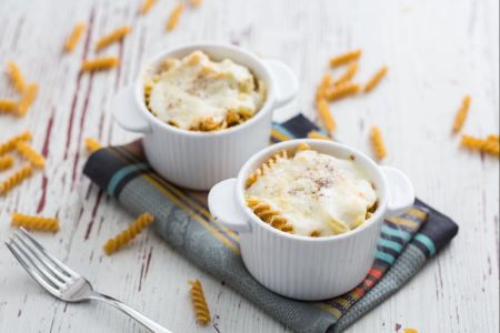 Pasta gratinada con hinojos y bechamel