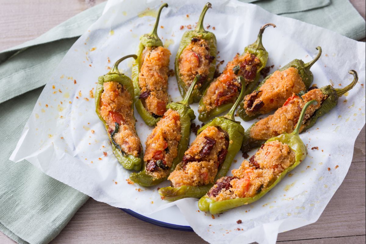 Pimientos de Padrón rellenos vegetarianos