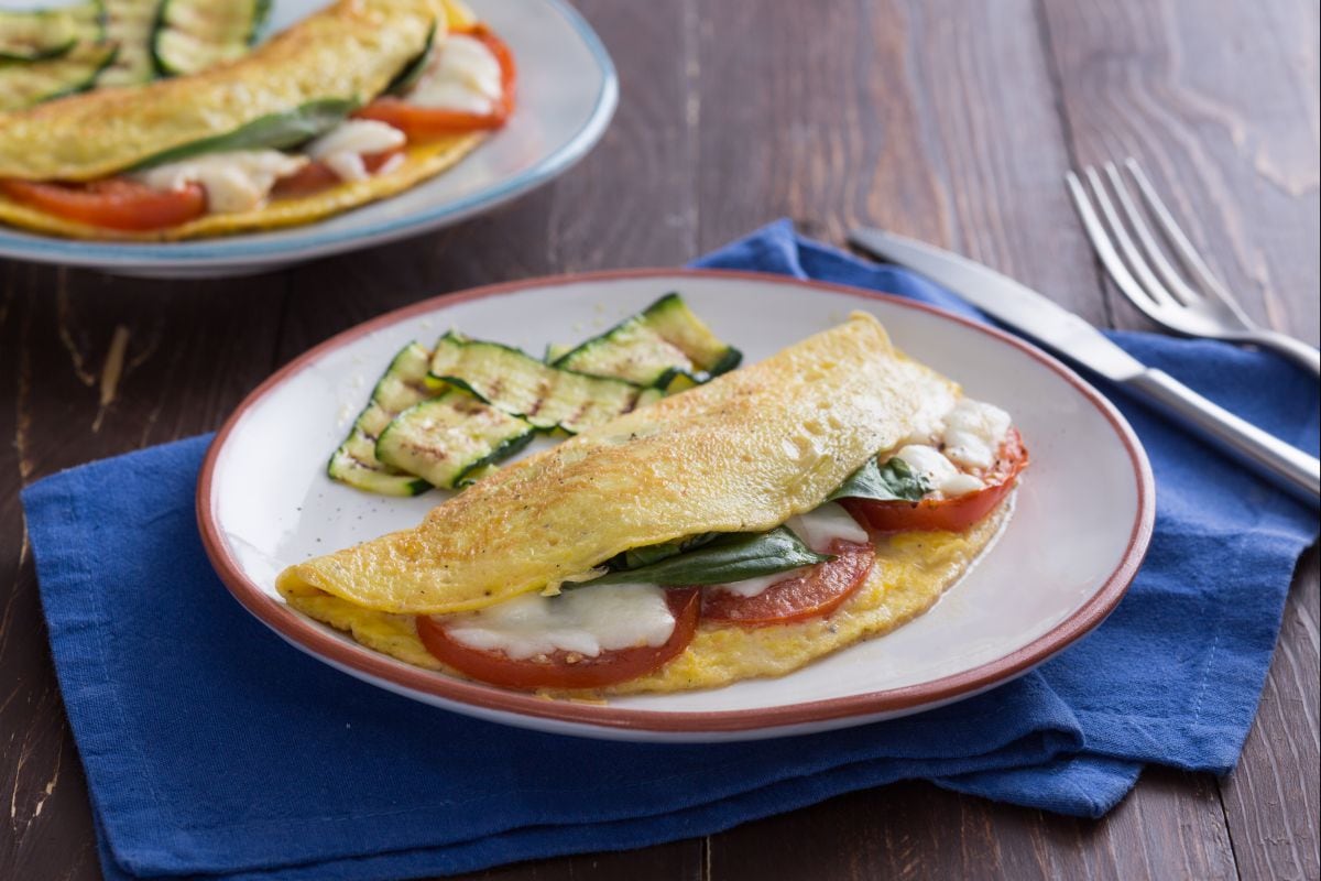 Omelette caprese