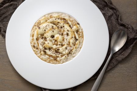 Risotto con crema de Grana Padano, reducción de cerveza y café