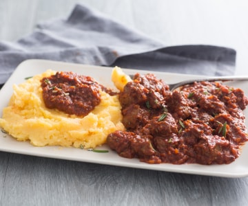 Carrilleras de cerdo con polenta