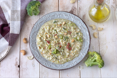 Risotto con brócoli y anacardos