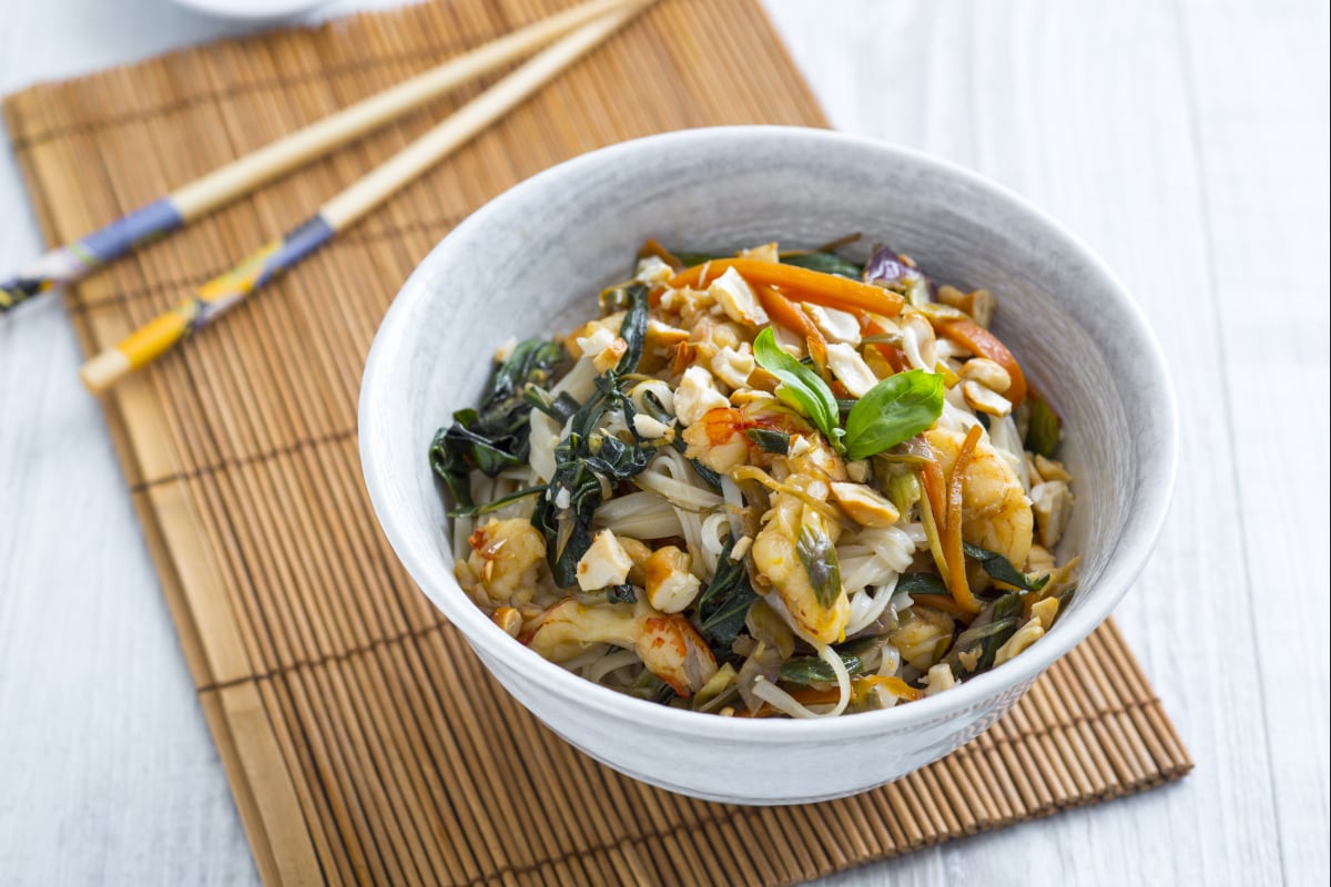 Noodles con gambas y verduras