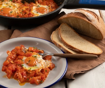 Huevos con tomate