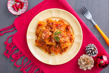 Paccheri con ragú de cotechino