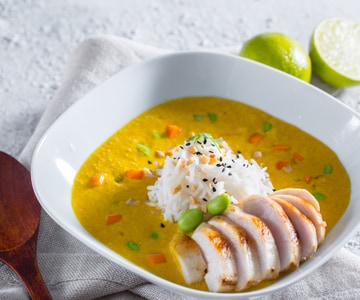 Sopa de pollo con arroz basmati