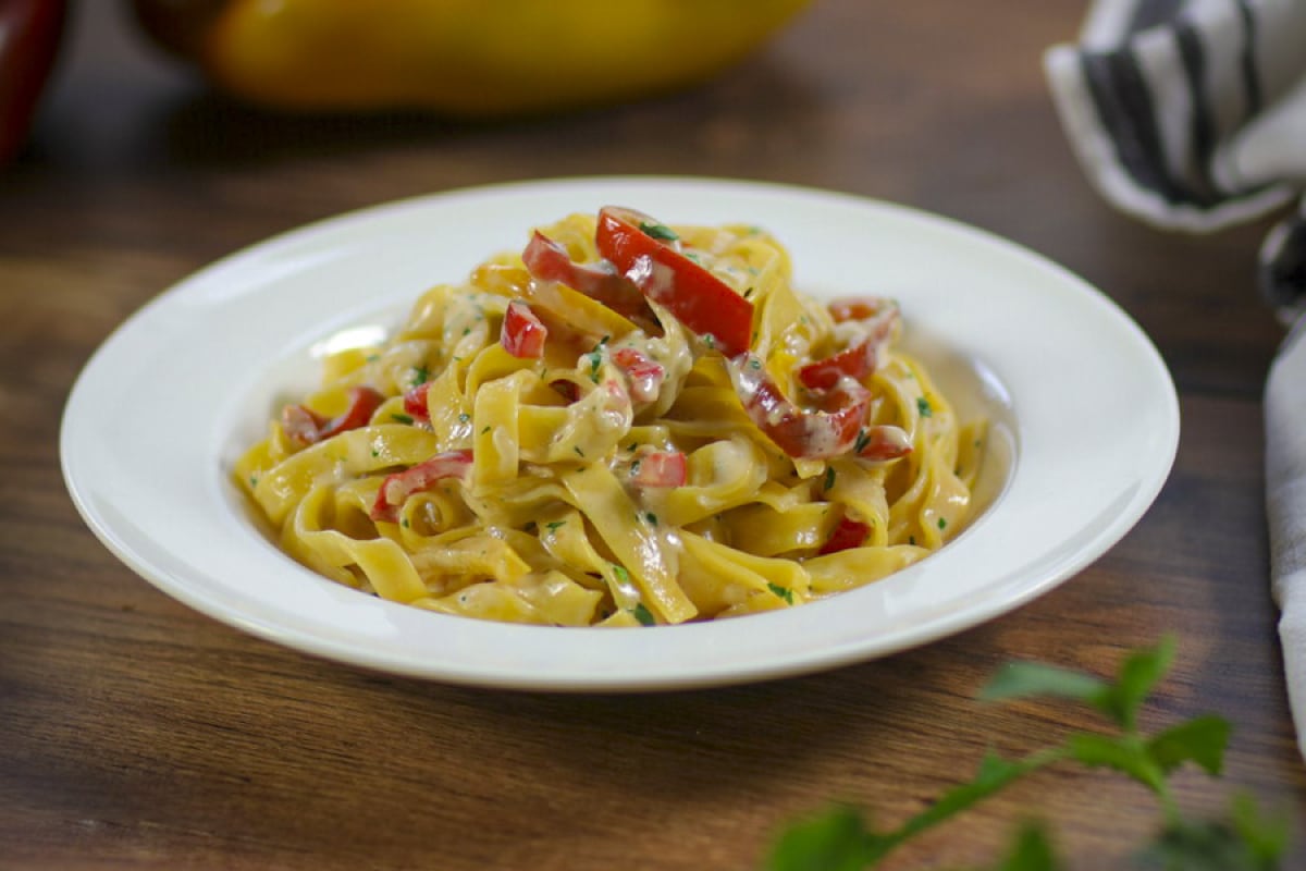 Fettuccine con pimientos
