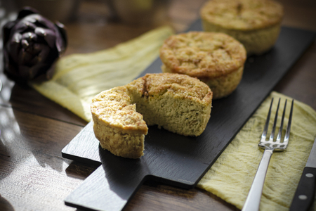 Pastelitos de ricotta y alcachofas