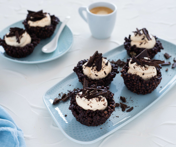 Cestitas con crema de café