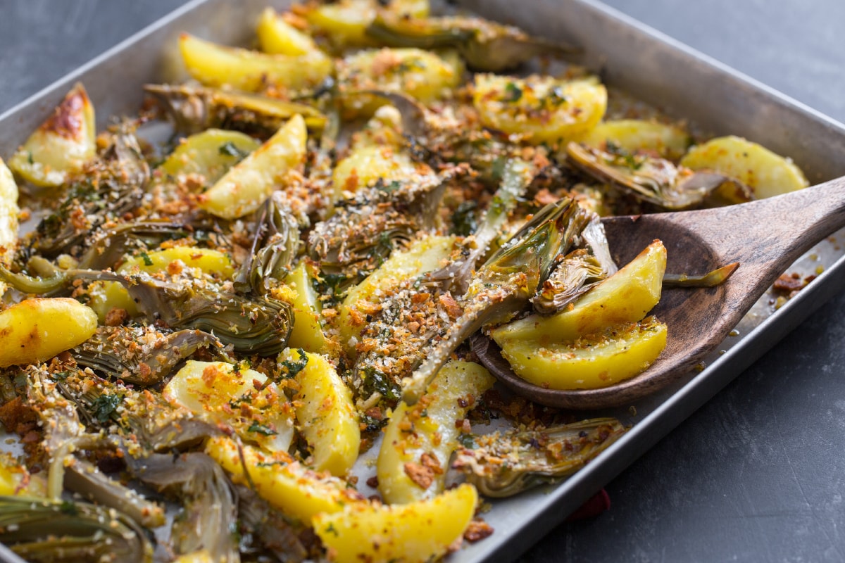 Alcachofas y patatas