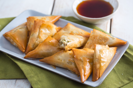 Triangolini de alcachofas y quartirolo