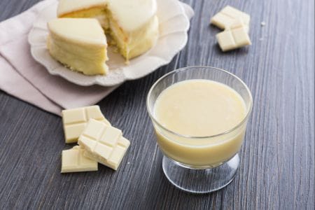 Glaseado de chocolate blanco