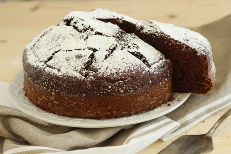 Tarta esponjosa de chocolate y ricotta