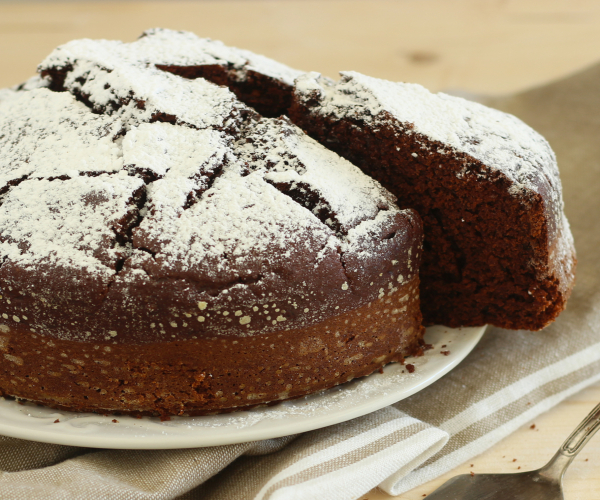 Tarta esponjosa de chocolate y ricotta