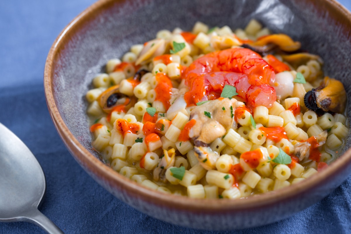 Pasta de verano con mariscos