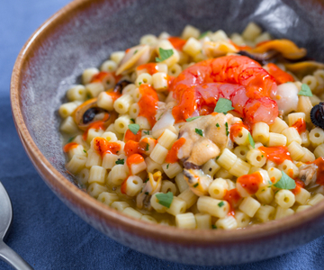 Pasta de verano con mariscos