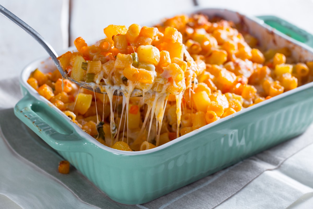 Pasta y patatas al horno