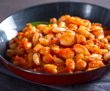Pasta con ragú de garbanzos