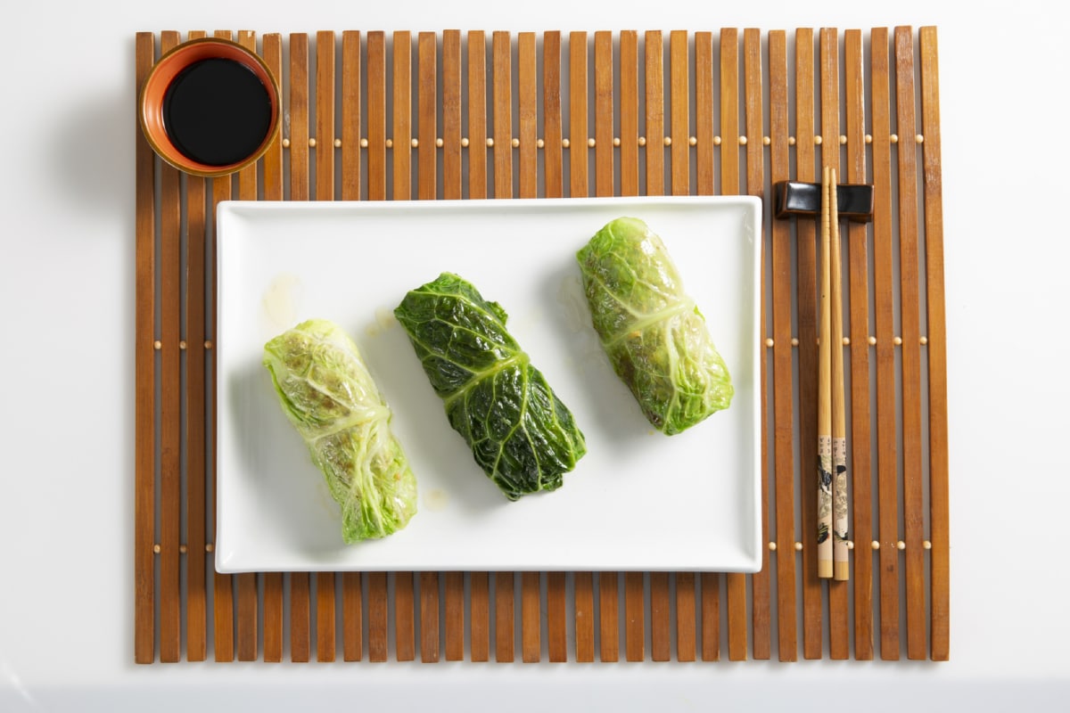 Rollitos de col a la oriental