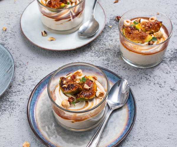 Mousse con higos y frutos secos