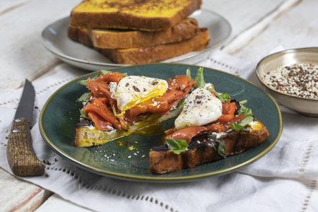 Tostadas francesas saladas
