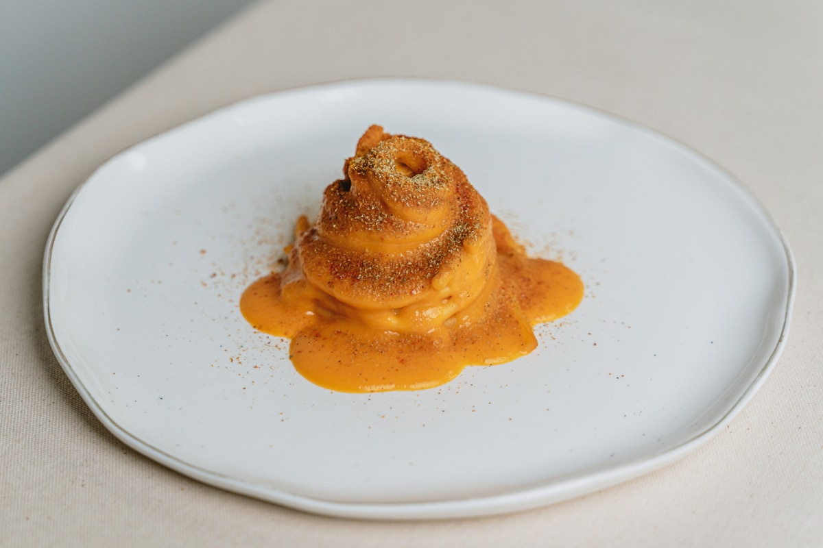 Spaghettone con tomate cherry amarillo