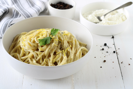 Espaguetis al limón