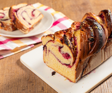 Babka de limón y arándanos