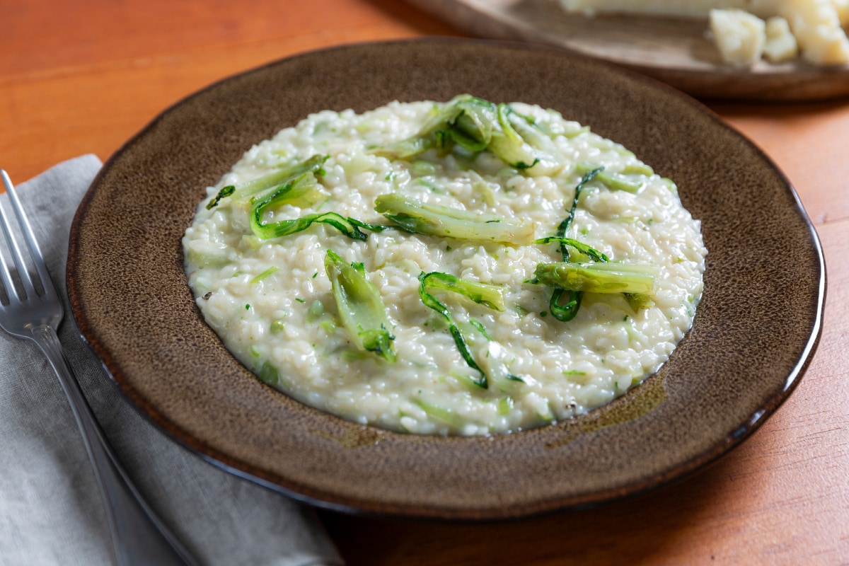 Risotto con pecorino y puntarelle