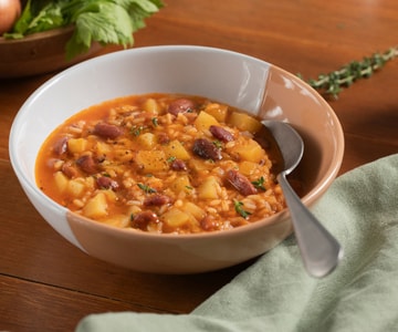 Sopa de arroz con legumbres