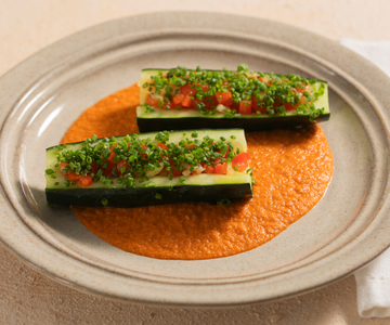 Pepinos marinados rellenos