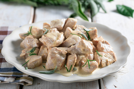 Pavo a la sartén jugoso