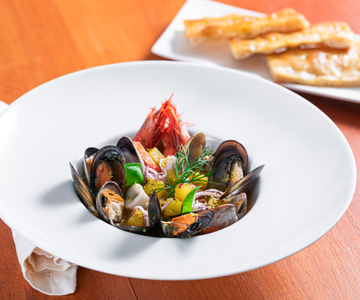 Bouillabaisse con focaccia genovese