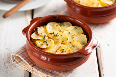 Pastelitos de patatas, espinacas y achicoria