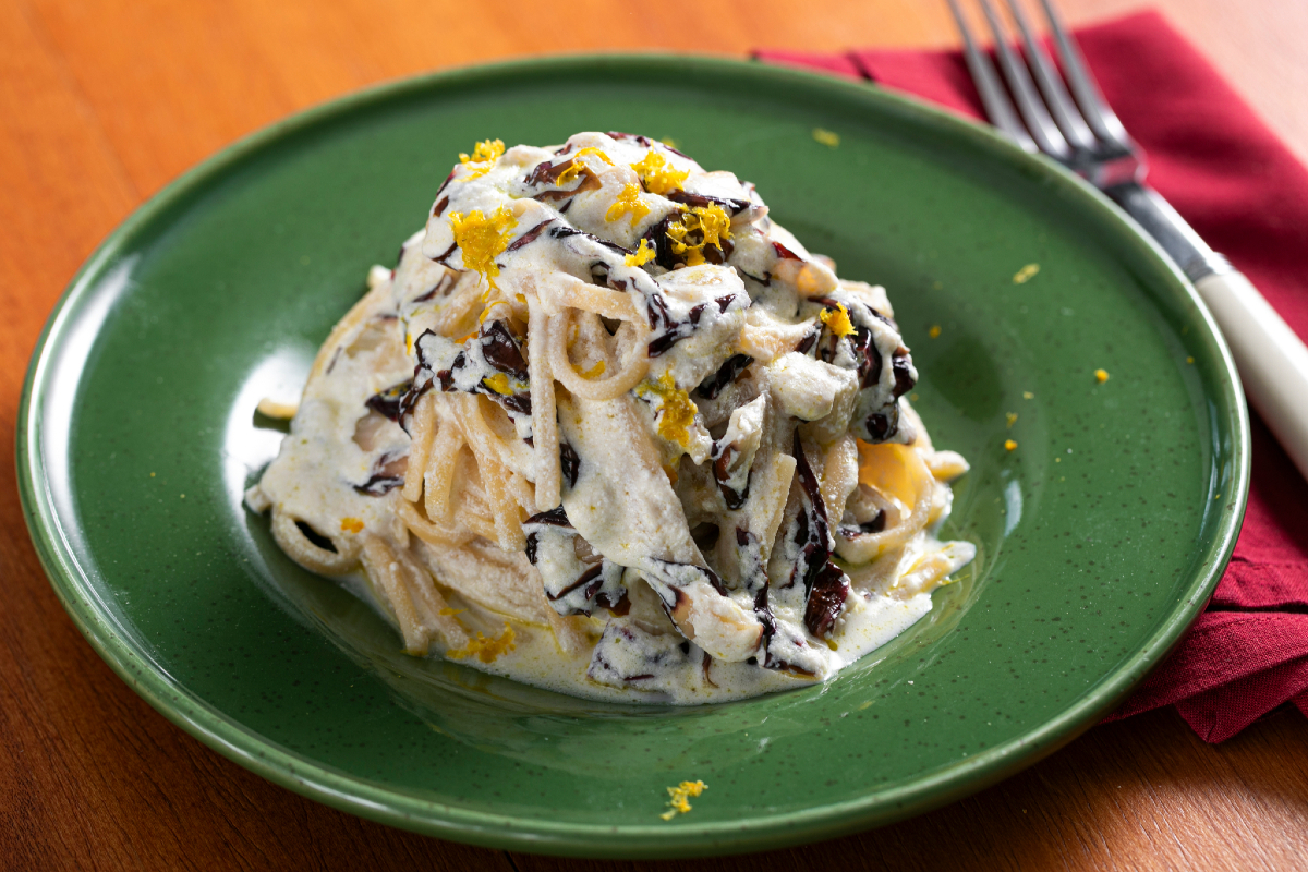 Linguine ricotta y radicchio