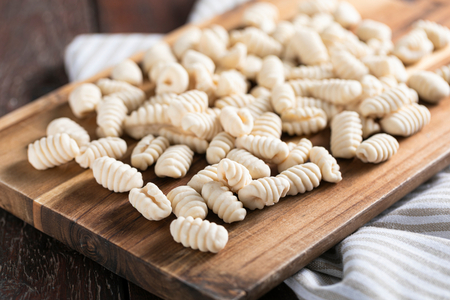 Ñoquis de agua y harina (sin patatas)