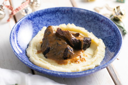 Carrillada de ternera estofada