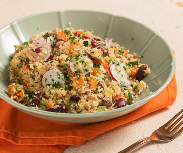 Cuscús con verduras y atún