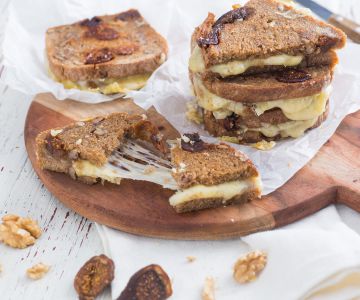 Tostada de higos y nueces con Bettelmatt