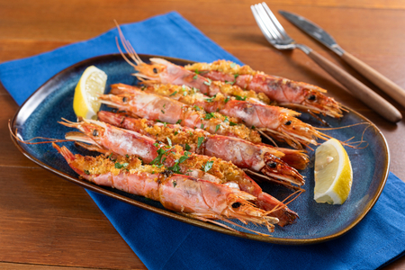 Langostinos gratinados